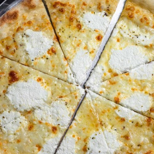 New York white pizza featured image.