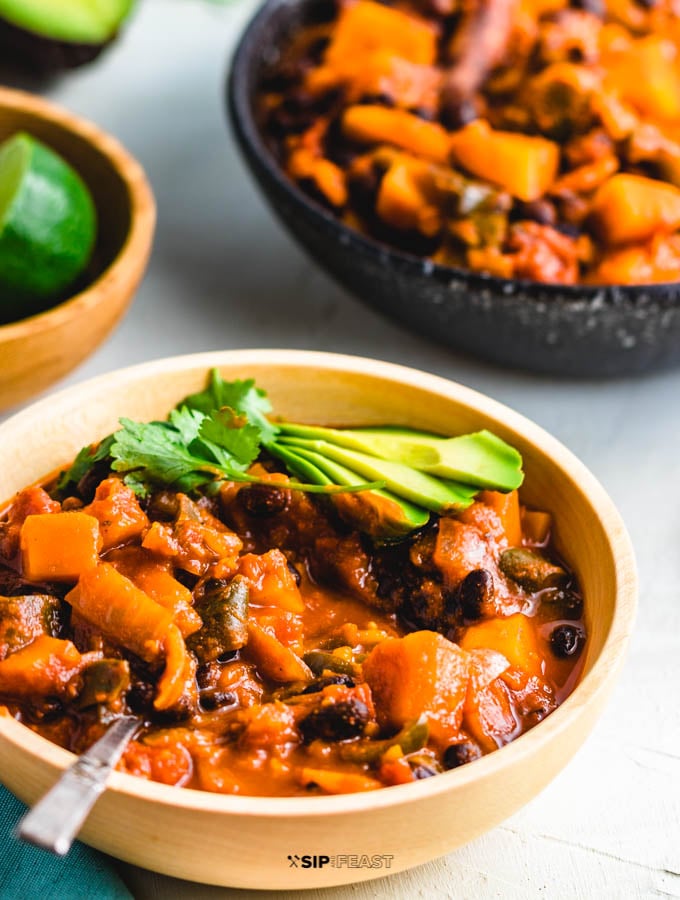 Roasted poblano peppers and stewed butternut squash chili featured image.