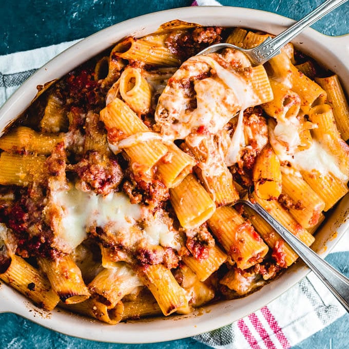 Pasta Al Forno Baked Pasta Deliciousness Sip And Feast