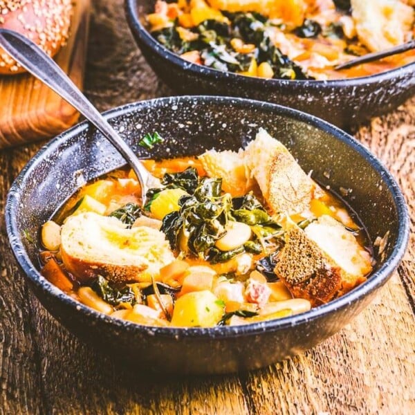 Ribollita soup featured image.