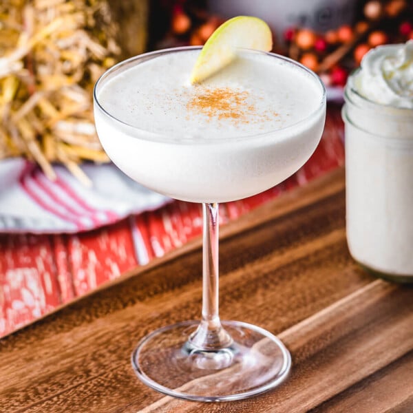 Apple Pie Martini featured image.