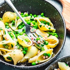 Pancetta and peas with pasta shells featured image.