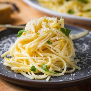 Linguine al limone featured image.