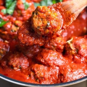 Sausage meatballs featured image.