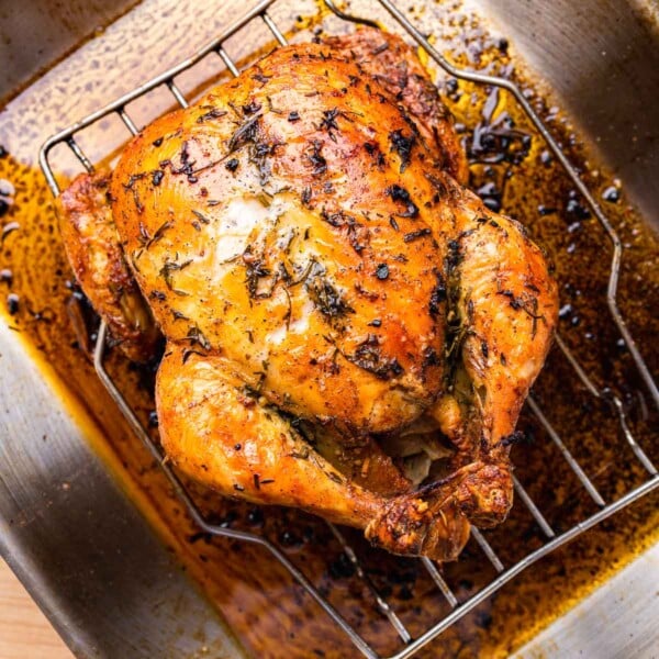 Garlic butter roast chicken featured image.