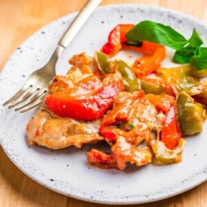 Chicken and peppers featured image.