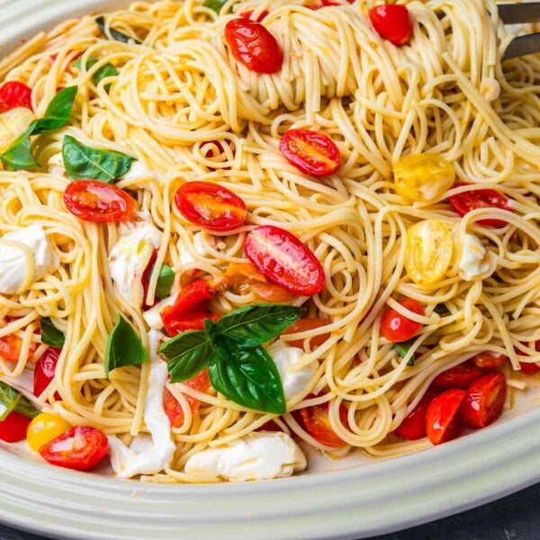 Caprese pasta recipe featured image.