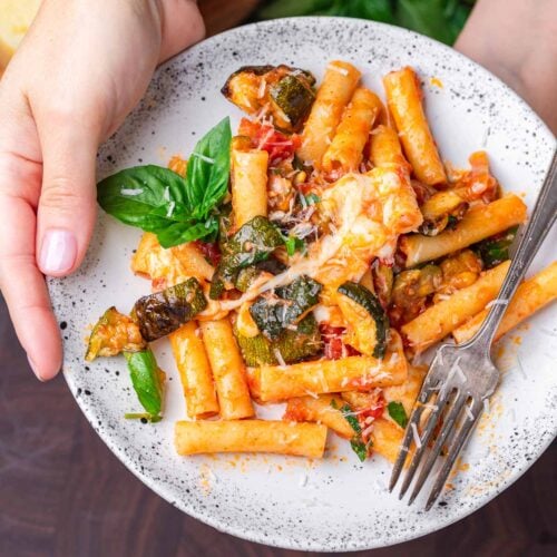 Roasted zucchini pasta recipe featured image.