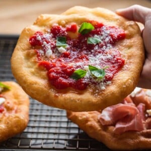 Pizza fritta recipe featured image.