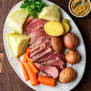 Corned beef and cabbage recipe featured image.
