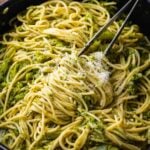 Pasta con broccoli recipe Pinterest image.