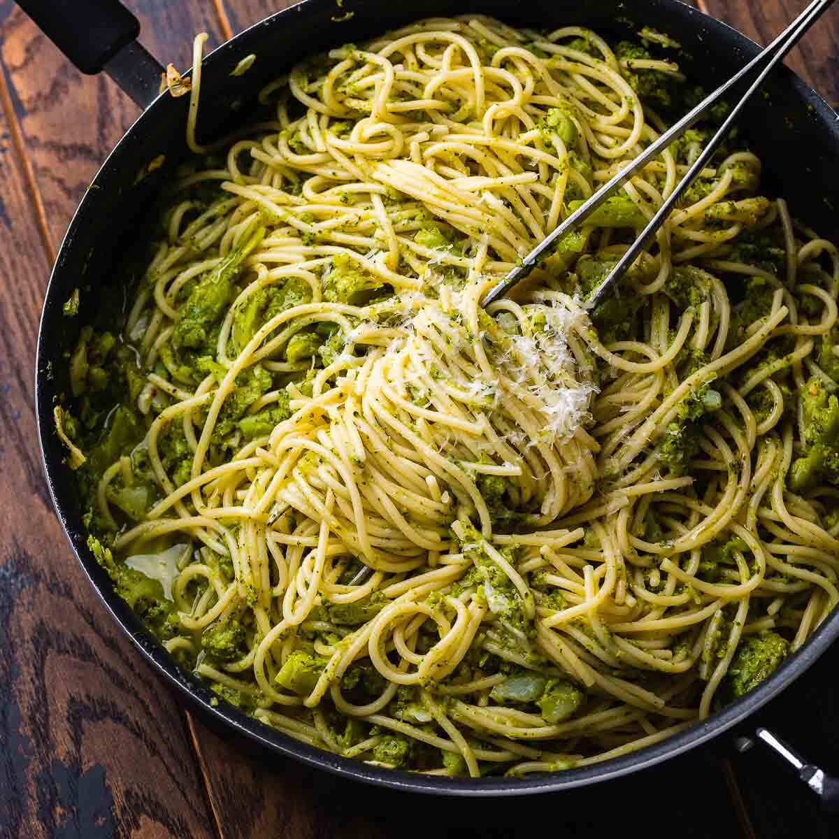 Pasta Con Broccoli - Sip and Feast