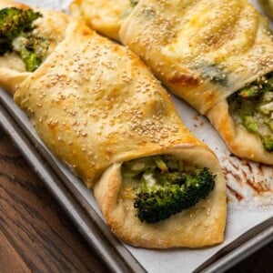 Broccoli rolls featured image.