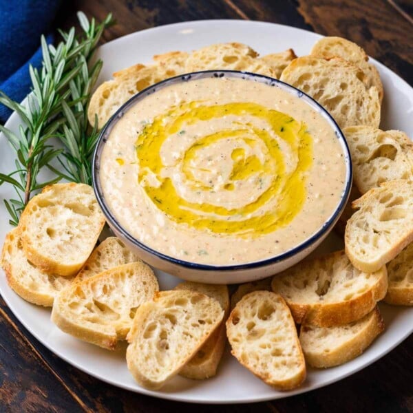 Cannellini bean dip featured image.