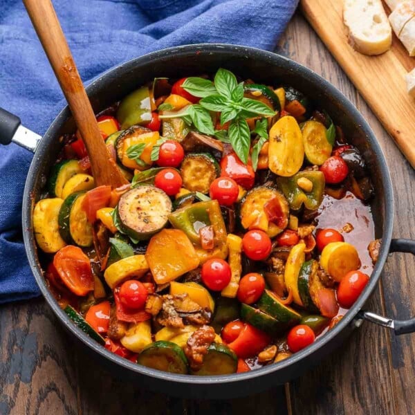 Ratatouille recipe featured image.