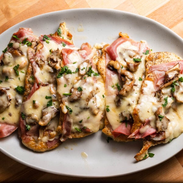Platter with 5 pieces of Chicken Valdostana.