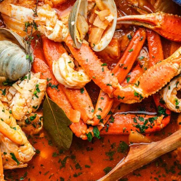 Large pot of cioppino seafoof stew.